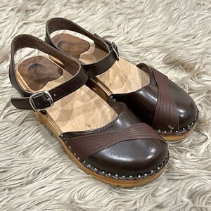 Troentorp Mary janes size 36 (6-6.5)